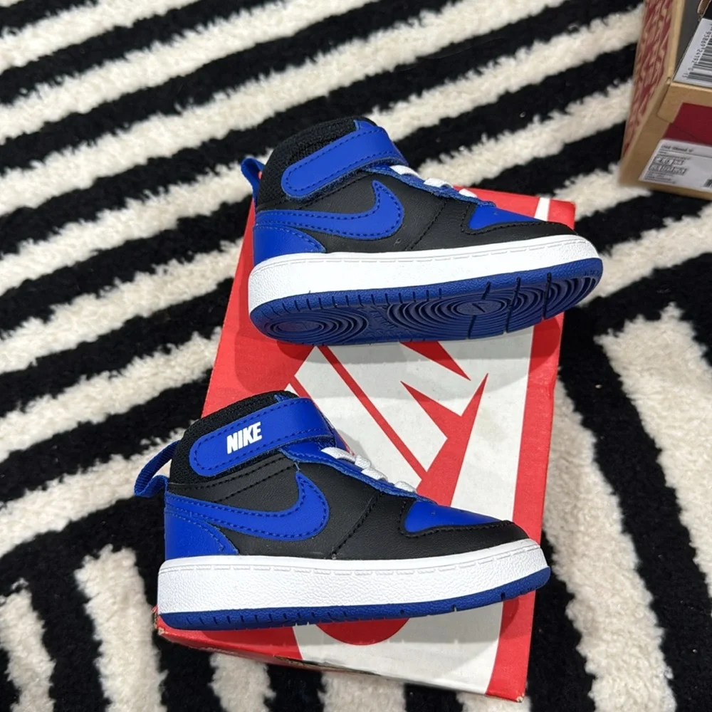 Court borough mid 2 Nike